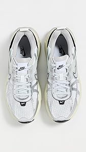 Amazon.com | Nike Womens V2K Run Summit White/Metallic